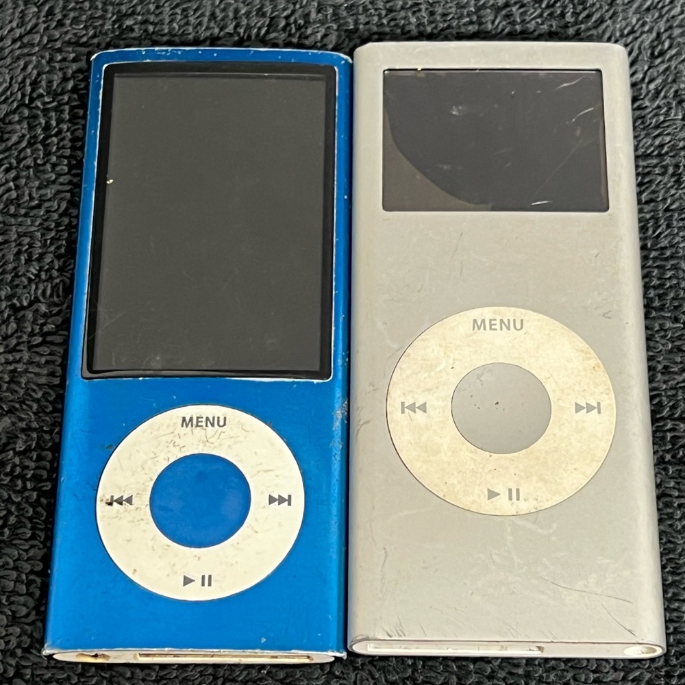 lot of 2 ipods for parts, nano, classic - untested for parts or repair